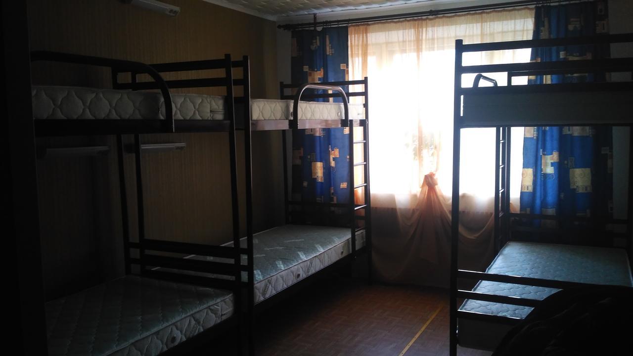 Hostel - Avaliani Street Zaporizhia Exterior foto